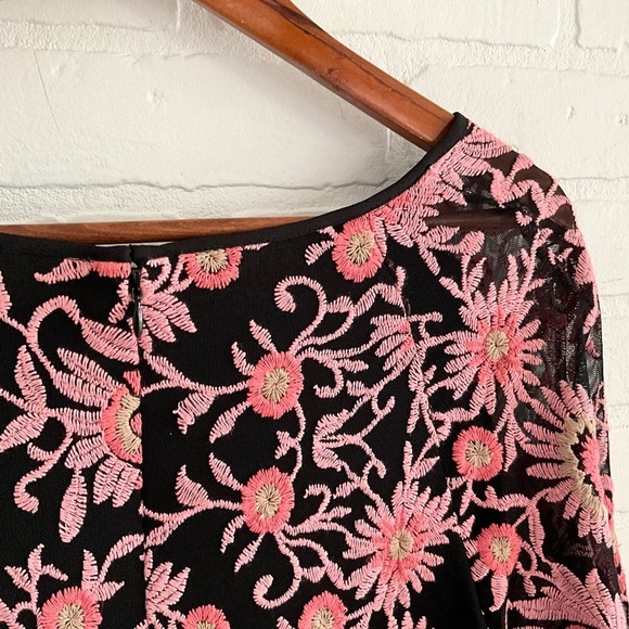 Anthropologie x Adrianna Papell Mini Dress Crochet Lace Floral Black Pink 16 - Picture 12 of 14